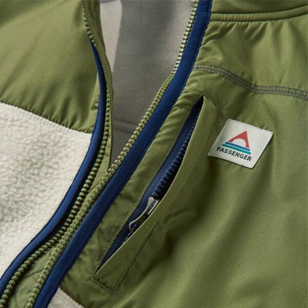 PASSENGER OFFGRID RECYCLED SHERPA VEST - Image 6